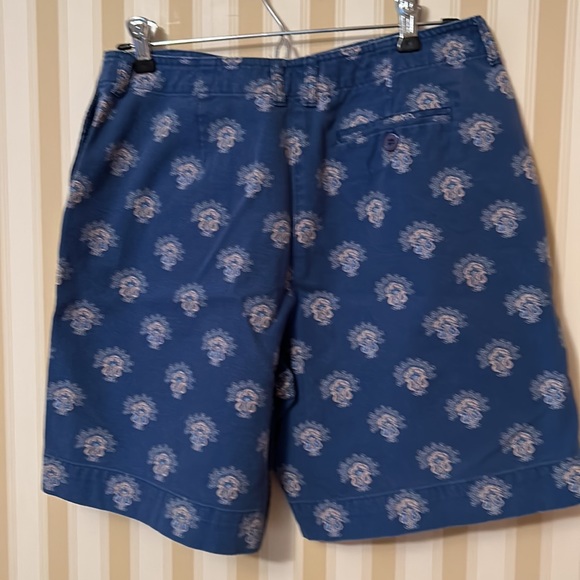 Talbots preppy Bermuda print shorts, size 8. 100% cotton - Picture 2 of 5